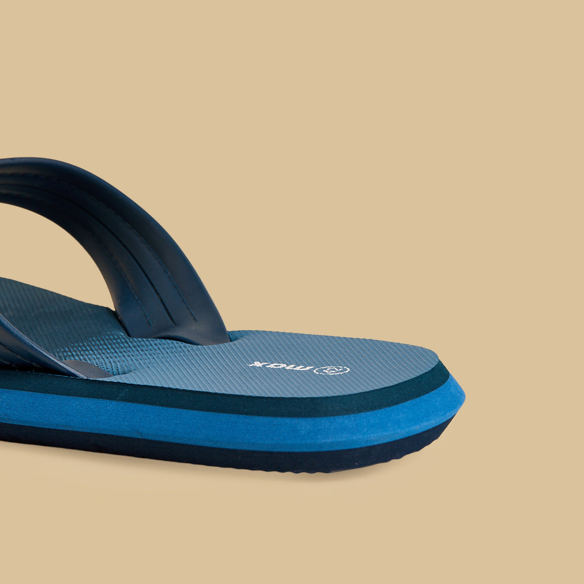 Max Ombre Thong Slippers Blue for Men - image 5