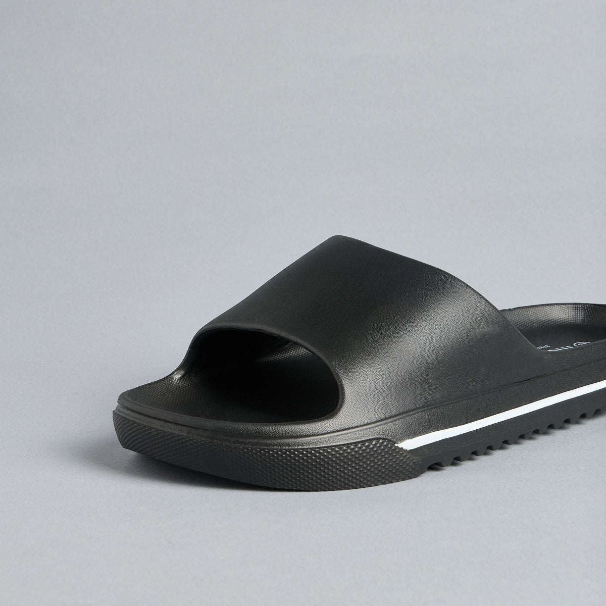 Max Contrast Panel Slip-On Slides Black for Men - image 4