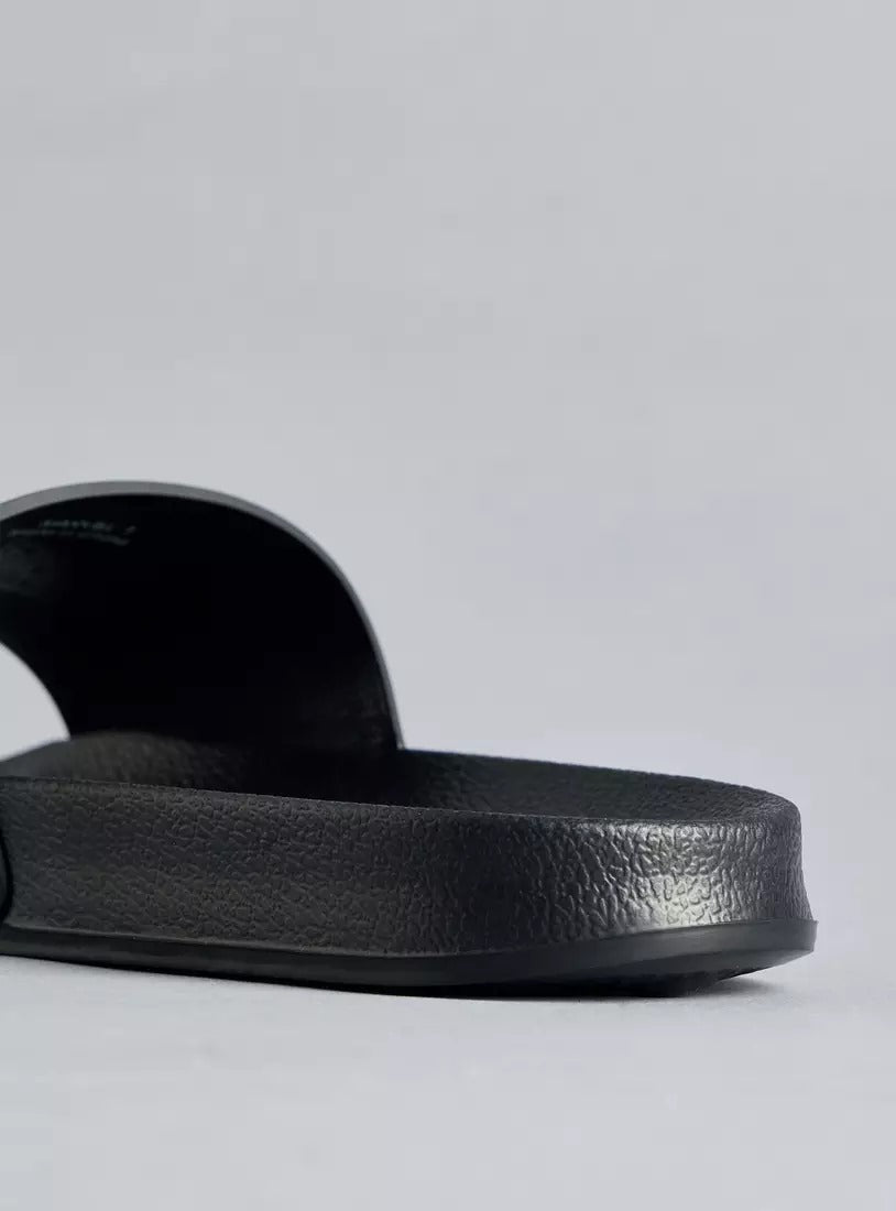 Max Marvel Applique Slides Black Men