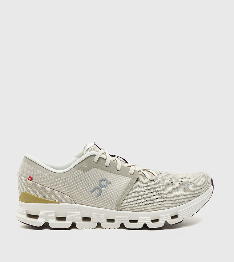 On Cloud X 4 Beige