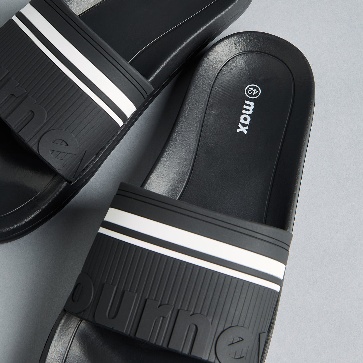 Max Contrast Piping Detail Slides Black for Men - image 3