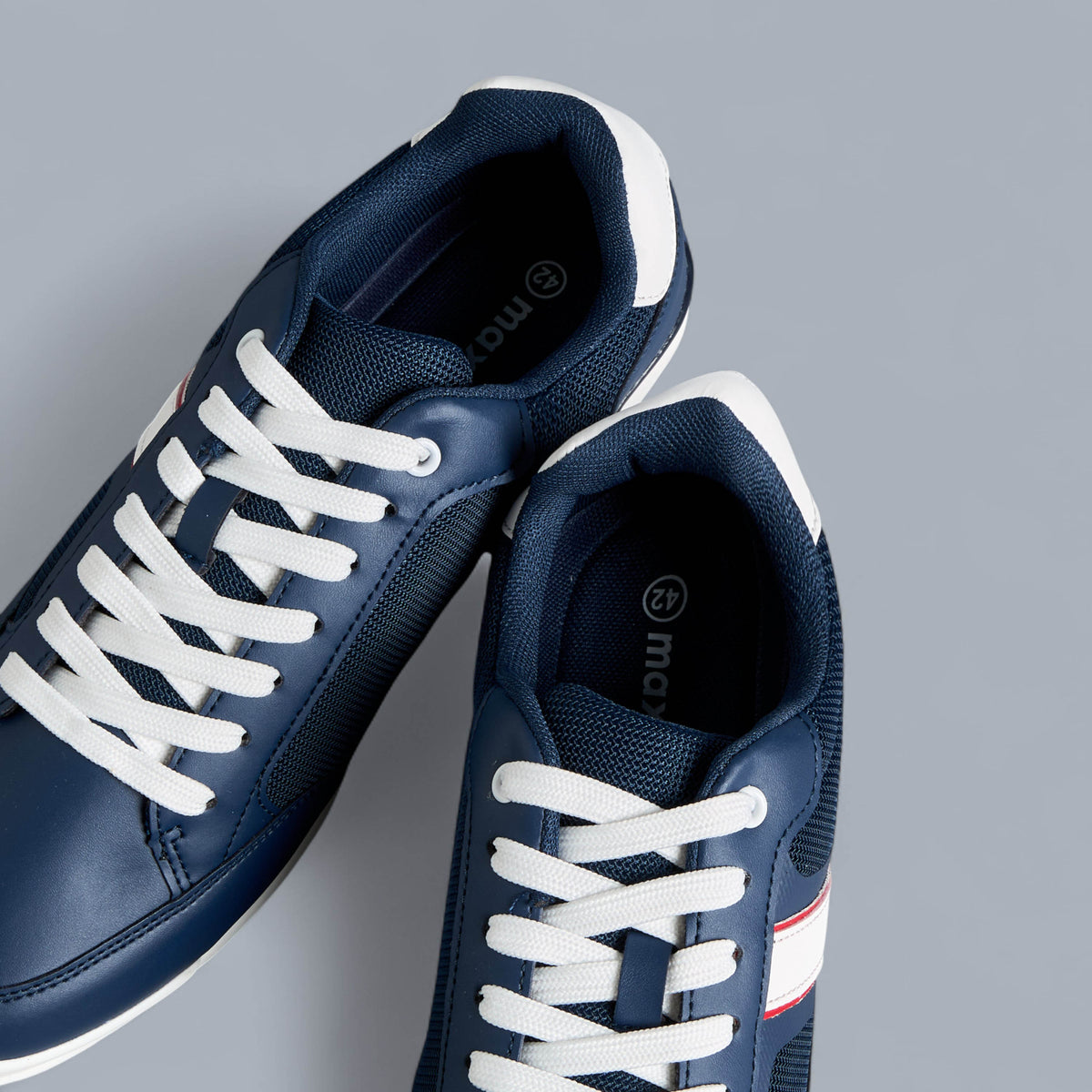 Max Textured Lace-Up Sneakers Blue for Men - image 3
