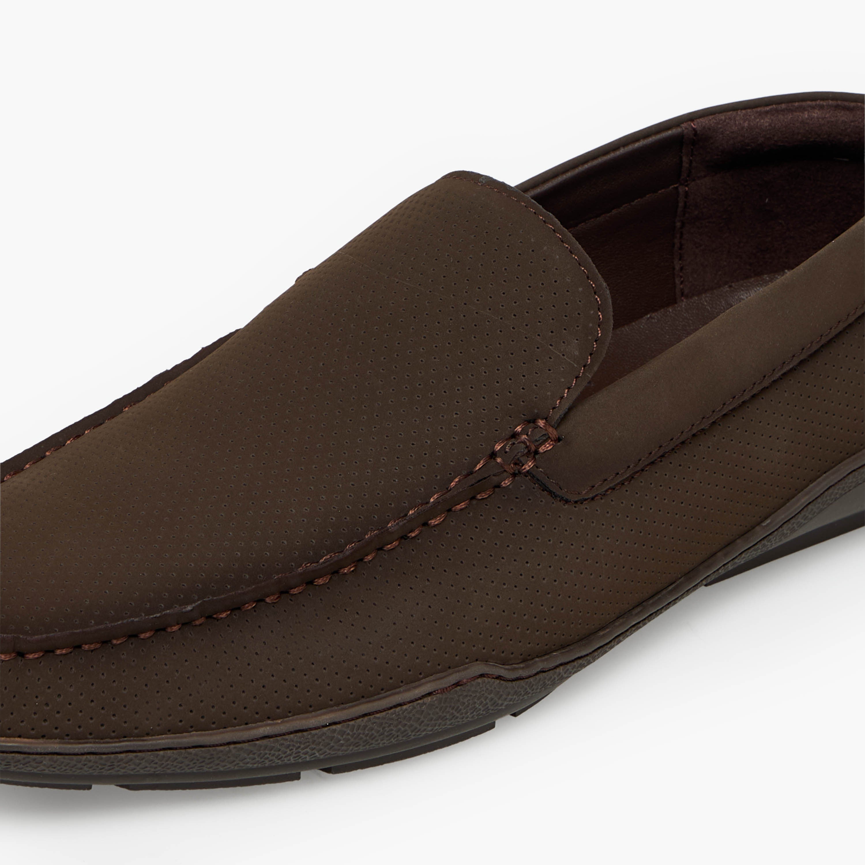 Duchini Men Slip-On Loafers Brown