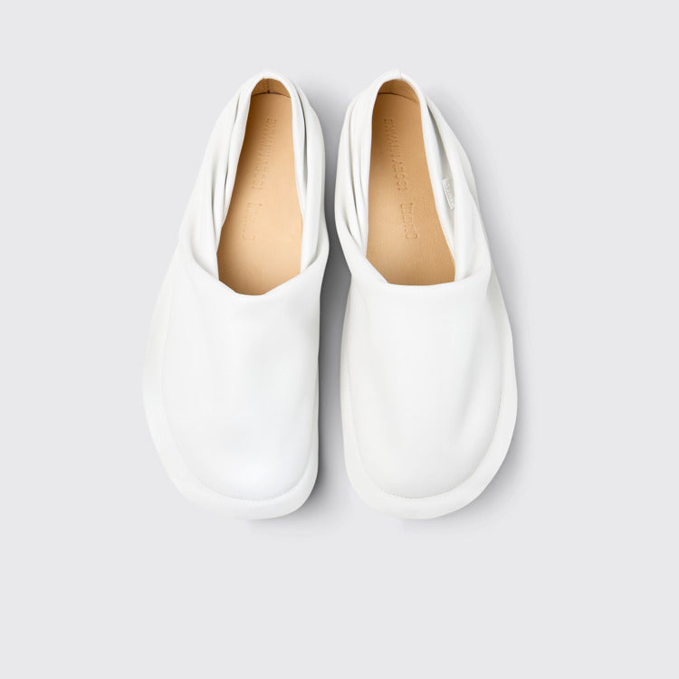 Overhead view of Camper x ISSEY MIYAKE - Peu Form White Leather Shoes for Men.