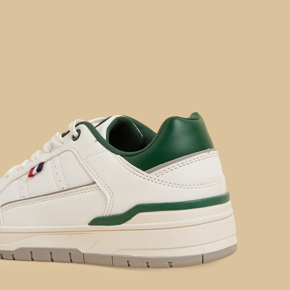 Max Skate Lace-Up Sports Shoes White for Men - image 5