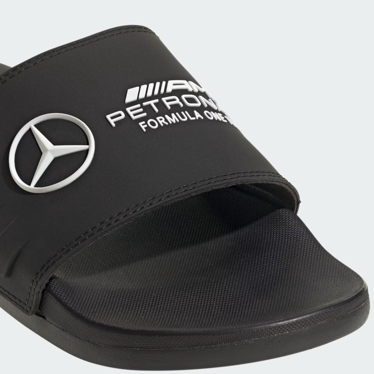 MERCEDES - AMG PETRONAS FORMULA ONE TEAM ADILETTE COMFORT SLIDES