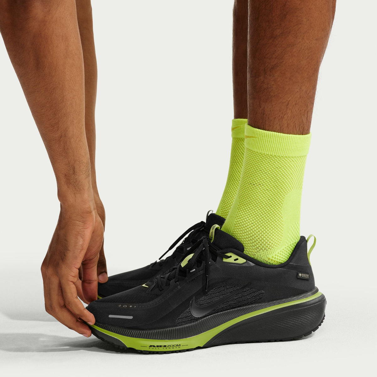 Nike Pegasus 42 GORE-TEX Black waterproof running shoes - view 5