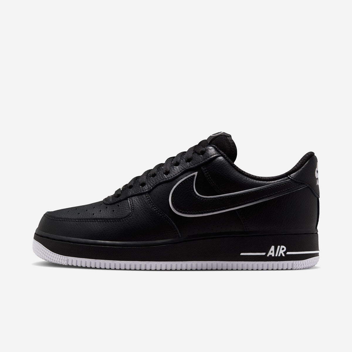 Nike Air Force 1 '07 LV8 - Black / Black / White