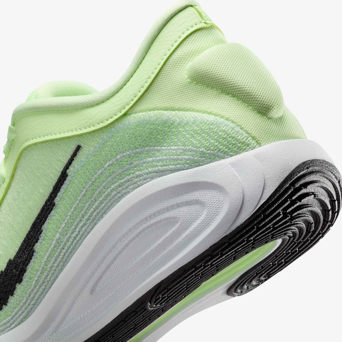 Nike G.T. Hustle Academy