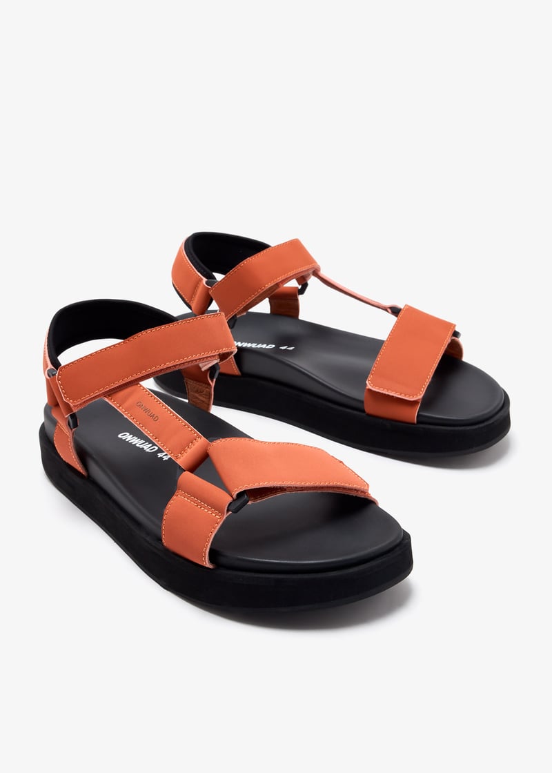 Onwuad ENNA V Men sandals