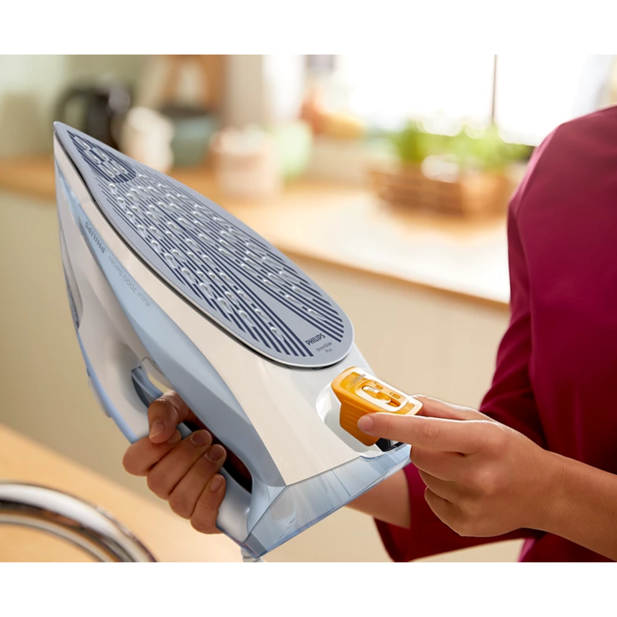 Philips 7000 Series HV Steam Iron DST7011/26 - Jango Mall