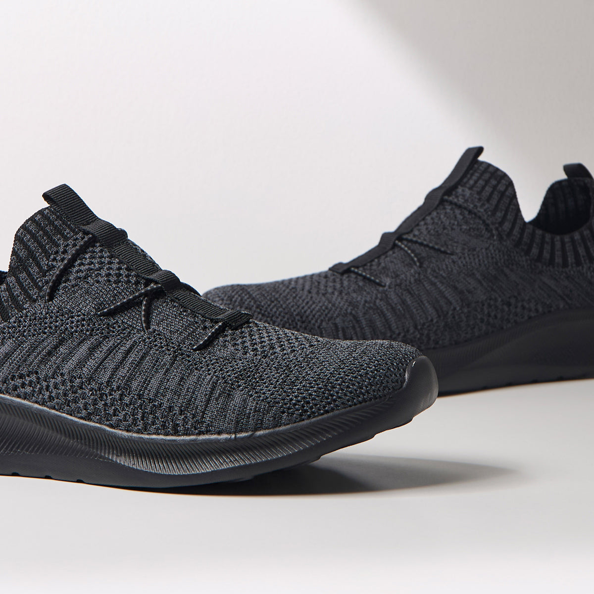 Max Textured Slip-On Sports Shoes with Drawstring Detail Black for Men - image 3