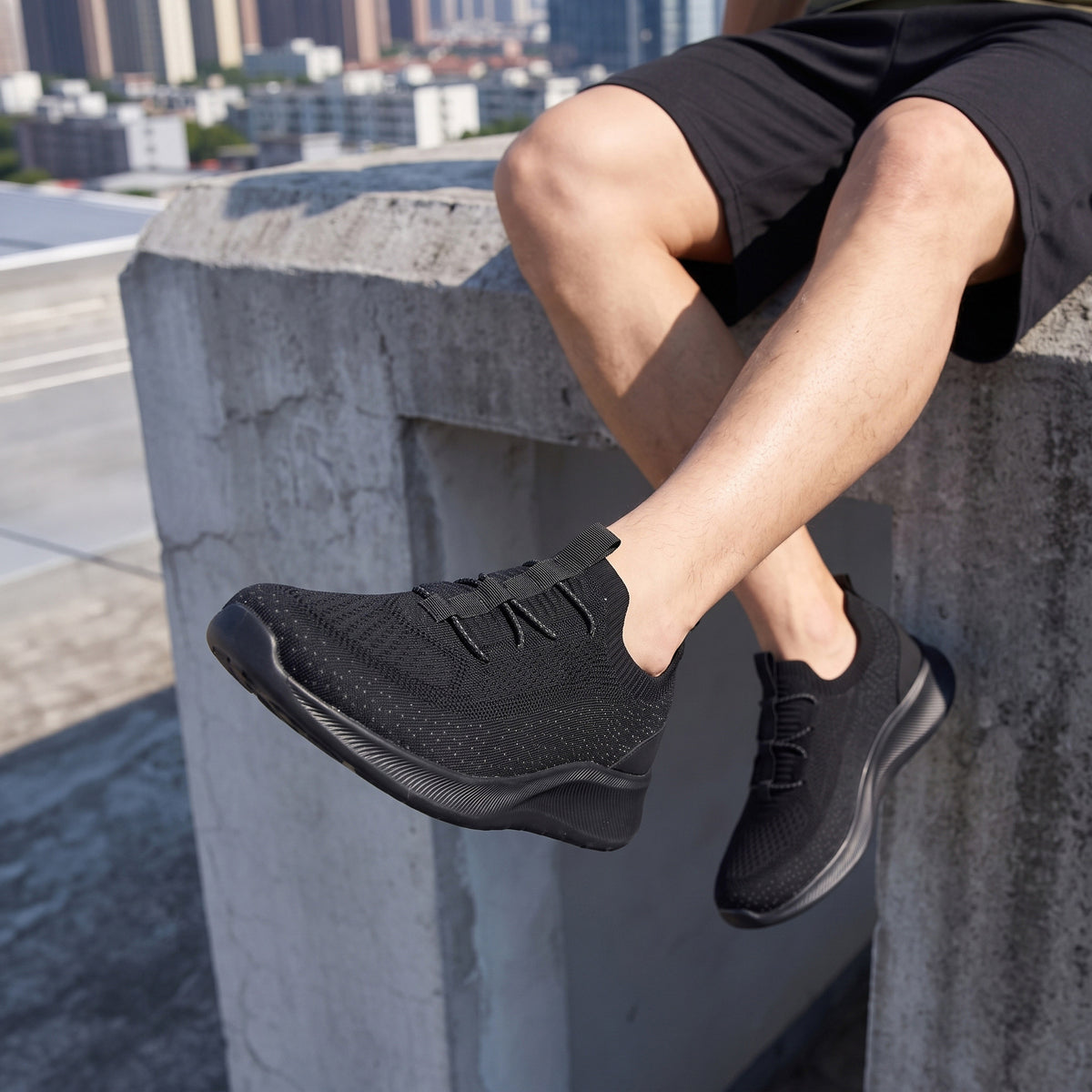 Max Textured Flyknit Slip-On Sports Shoes Black for Men - image 2