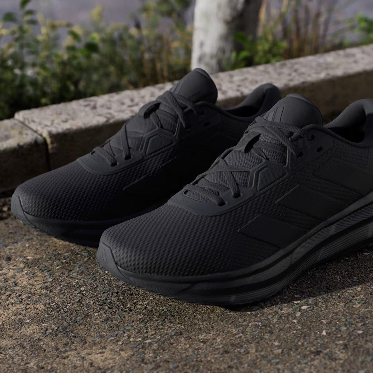 adidas - galaxy running shoes - core black