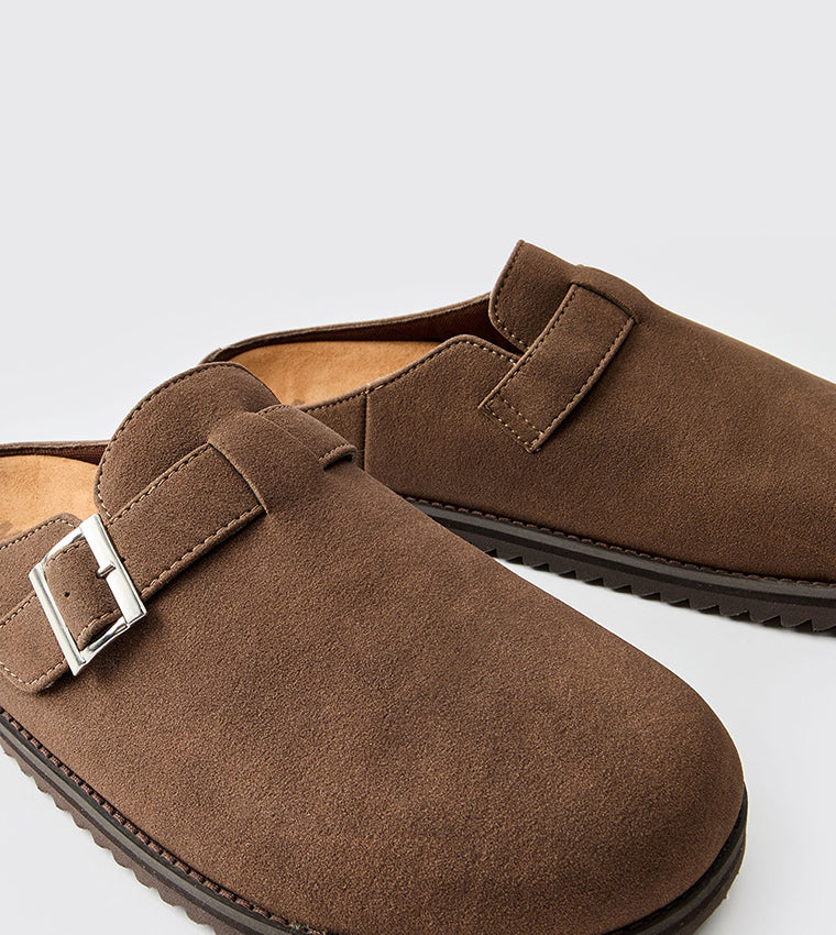 boohooMan Skater Sole Mules Brown