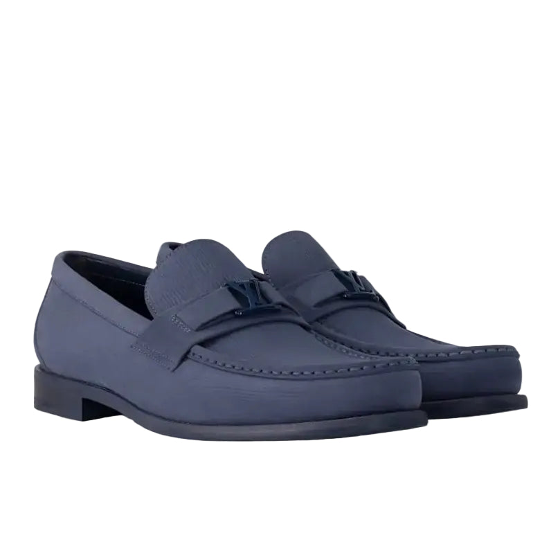 blue loafers major