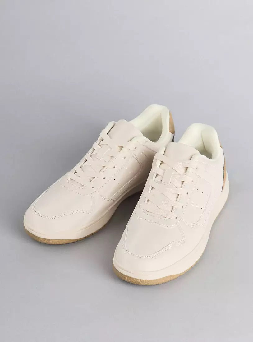 Max Panelled Lace-Up Sports Shoes