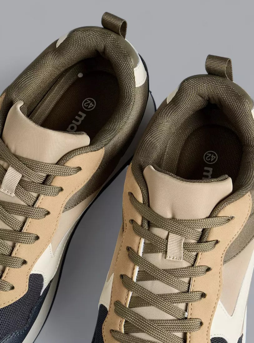 Colourblock Sports Shoes with Lace-Up Closure