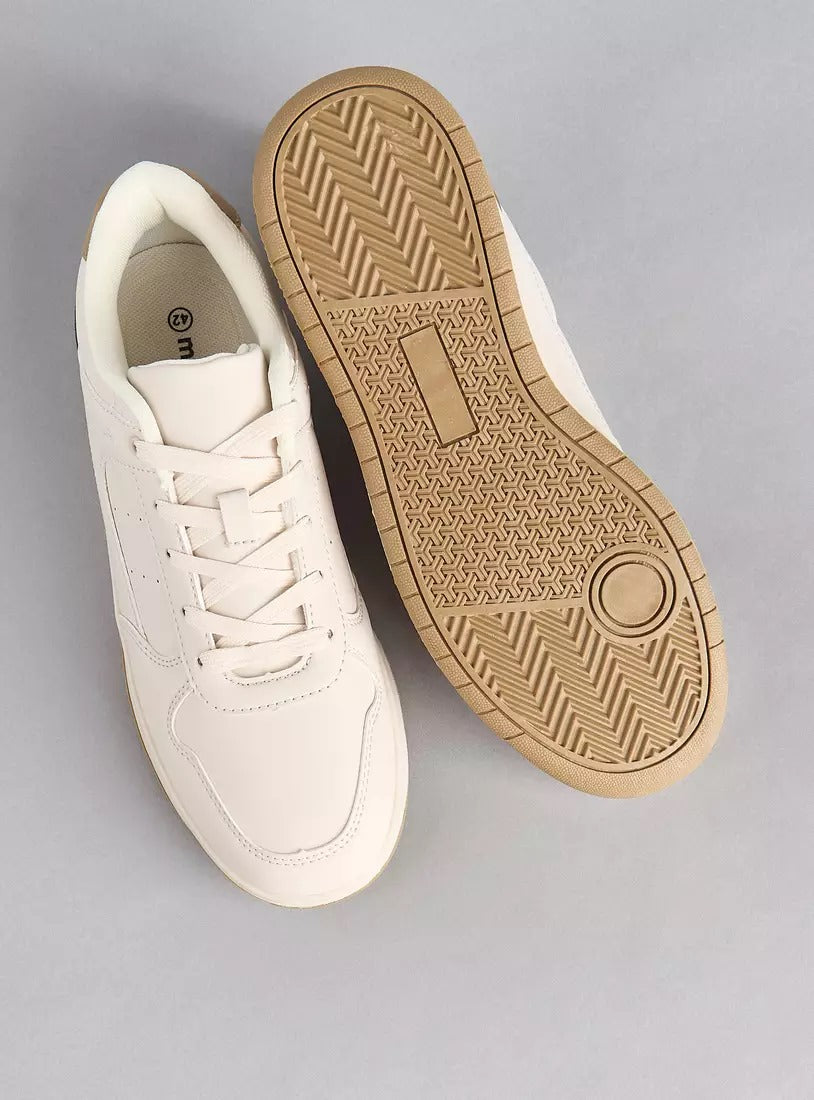 Max Panelled Lace-Up Sports Shoes