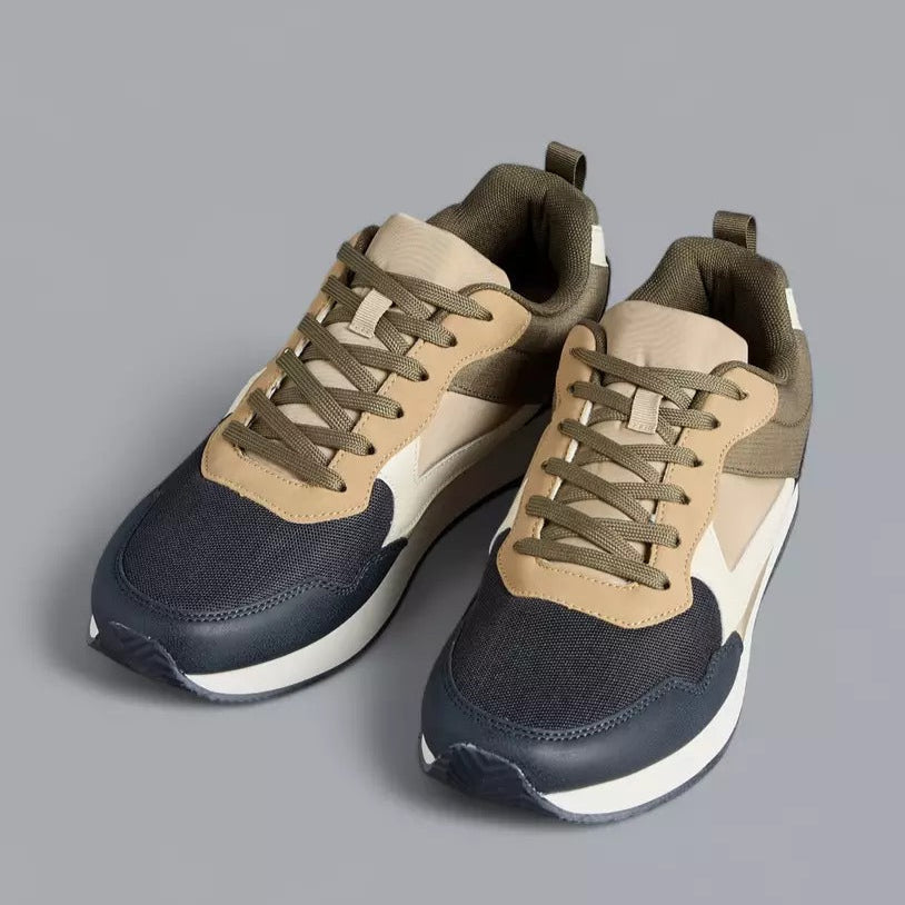 Colourblock Sports Shoes with Lace-Up Closure