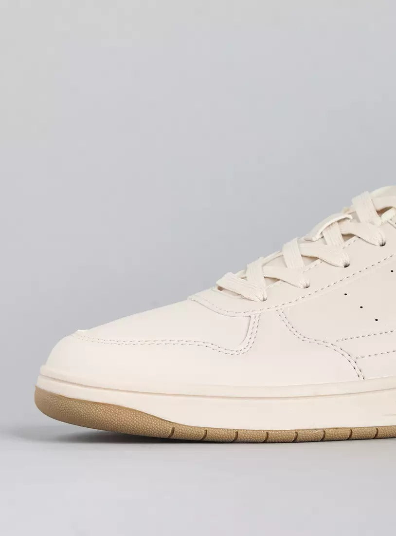 Max Panelled Lace-Up Sports Shoes