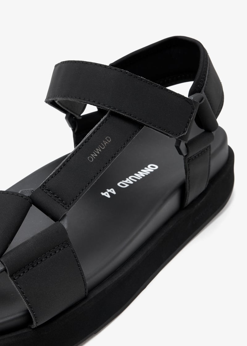 Onwuad ENNA V Men sandals