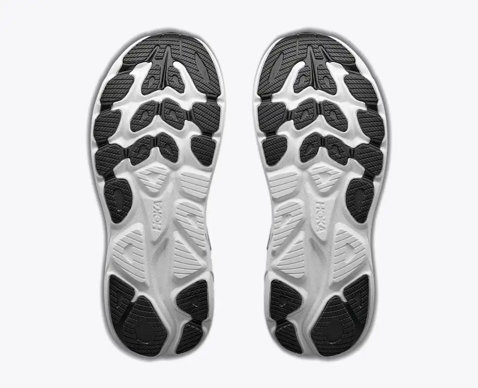 HOKA Clifton 11 black / white