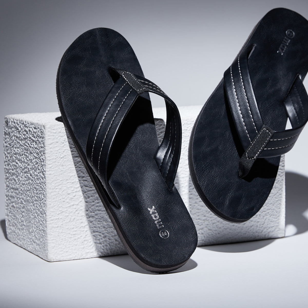 Max Stitch Detail Slide Sandals Black for Men - image 4