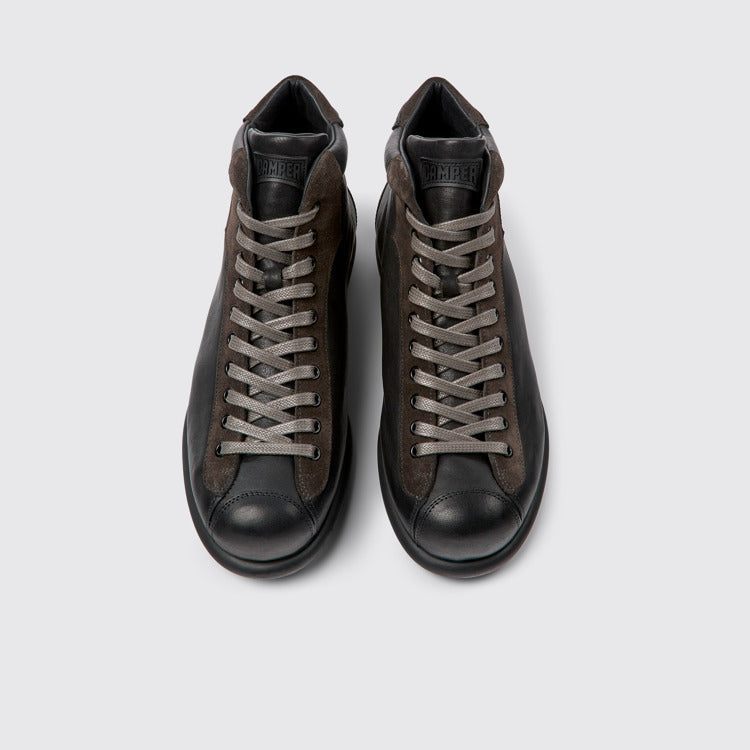 Overhead view of Pelotas Black Vegetable-Tanned Leather Ankle Boots for Men.