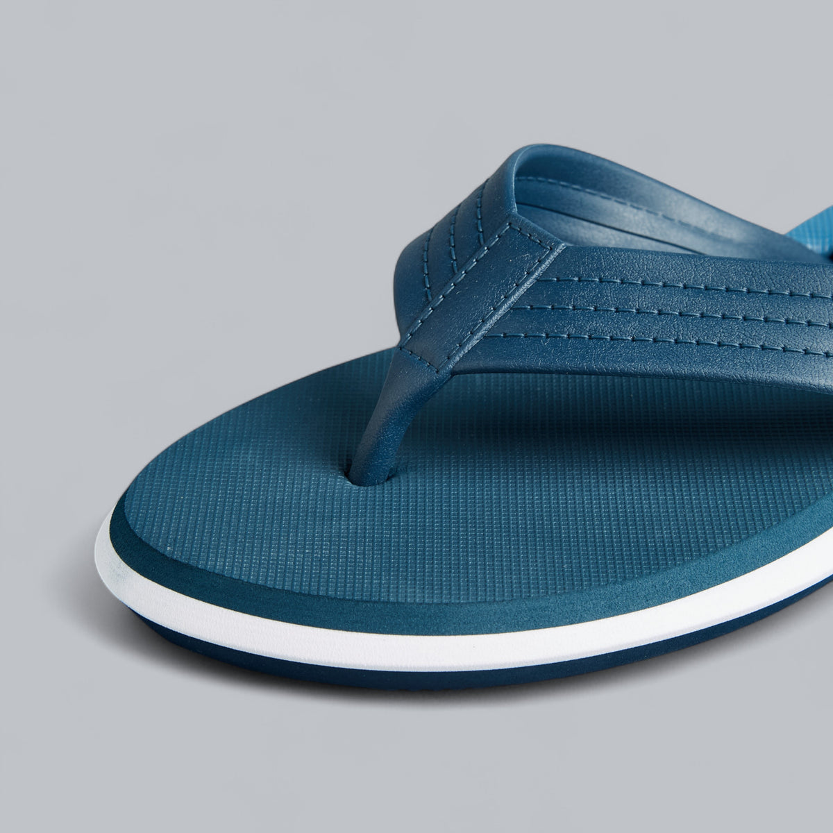 Max Ombre Thong Slippers Blue for Men - image 4