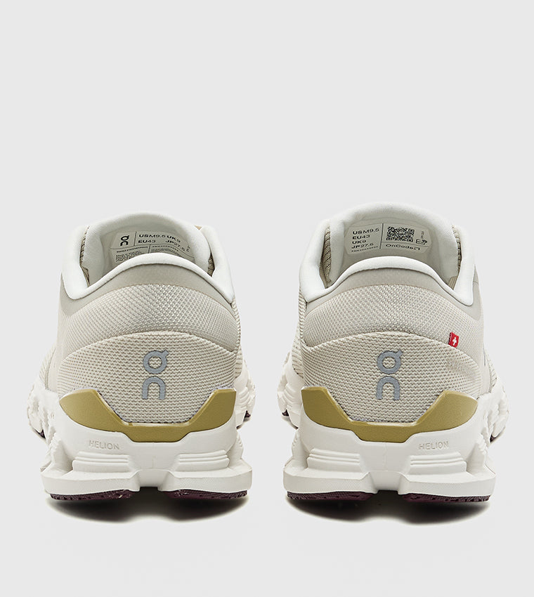 On Cloud X 4 Beige