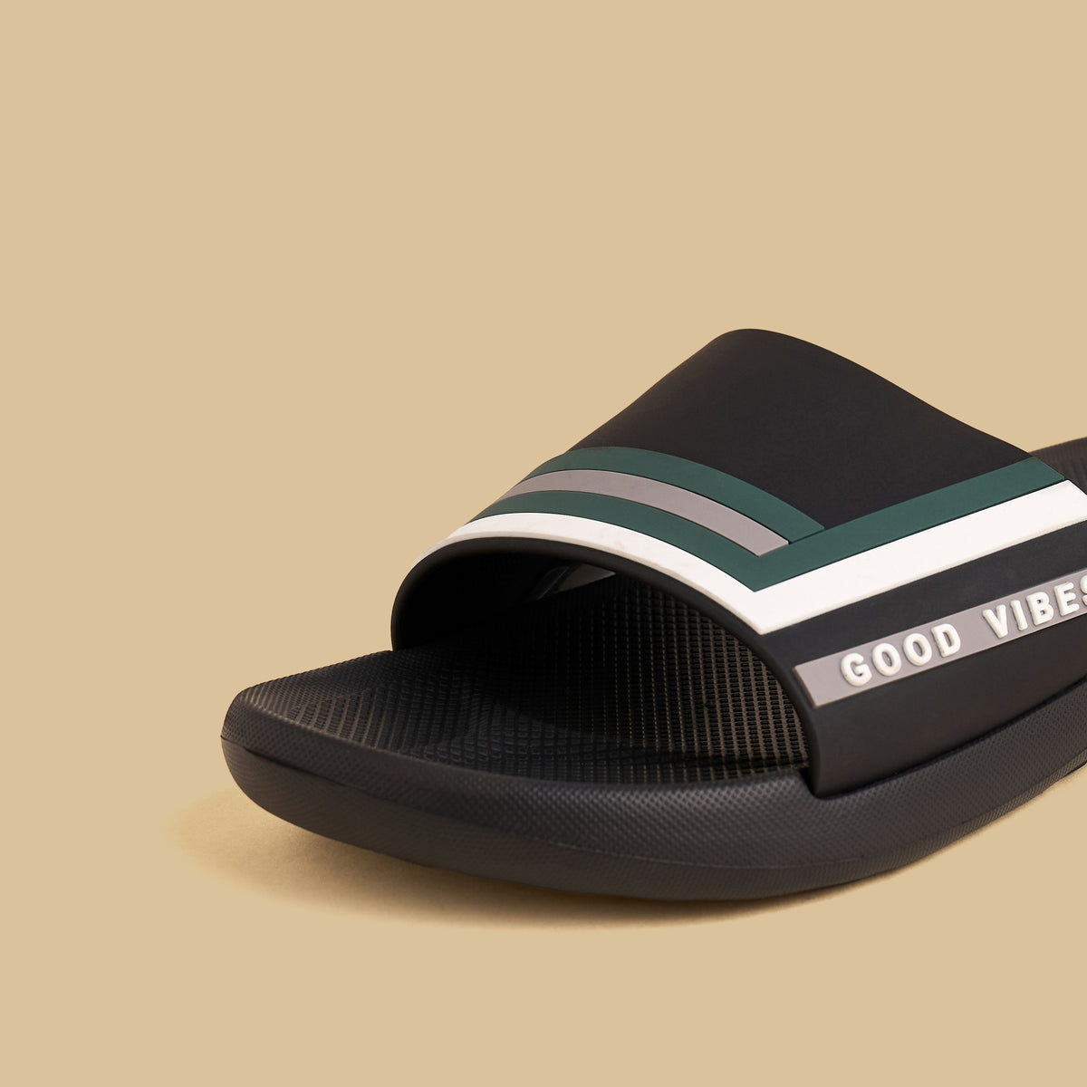 Max Slogan Applique Slides Black for Men - image 4
