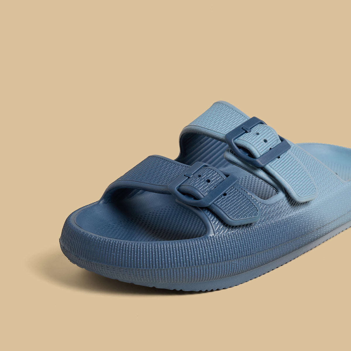 Max Ombre Volume Slides Blue for Men - image 4