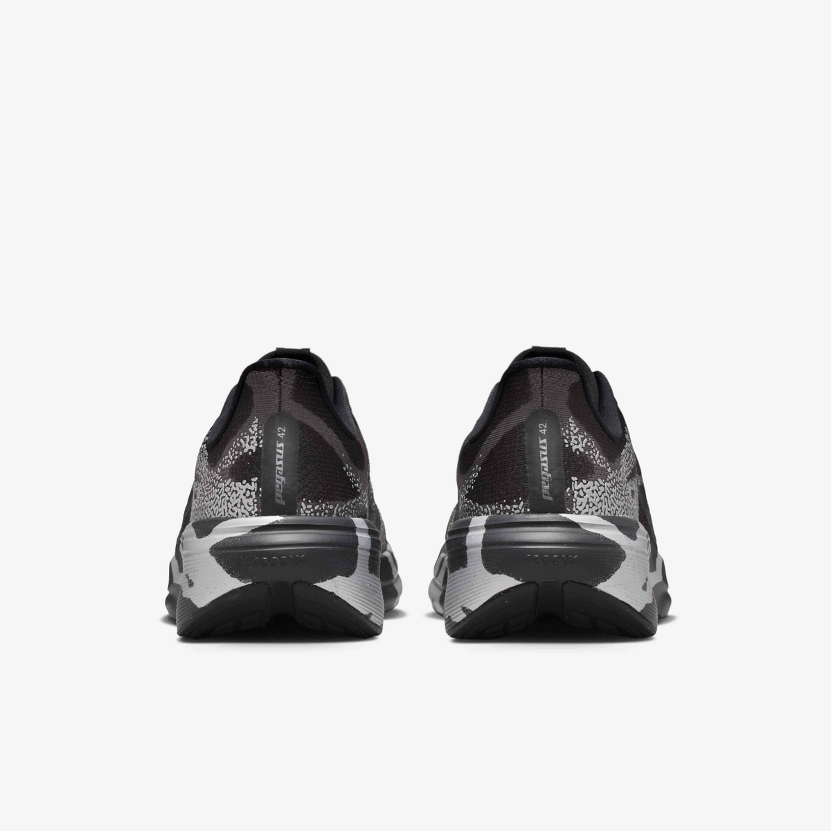 Nike Pegasus 42 - Black/Medium Ash/Metallic Silver/Black