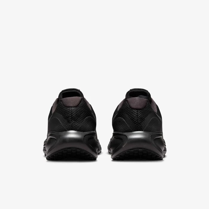 Nike Revolution 8 Black