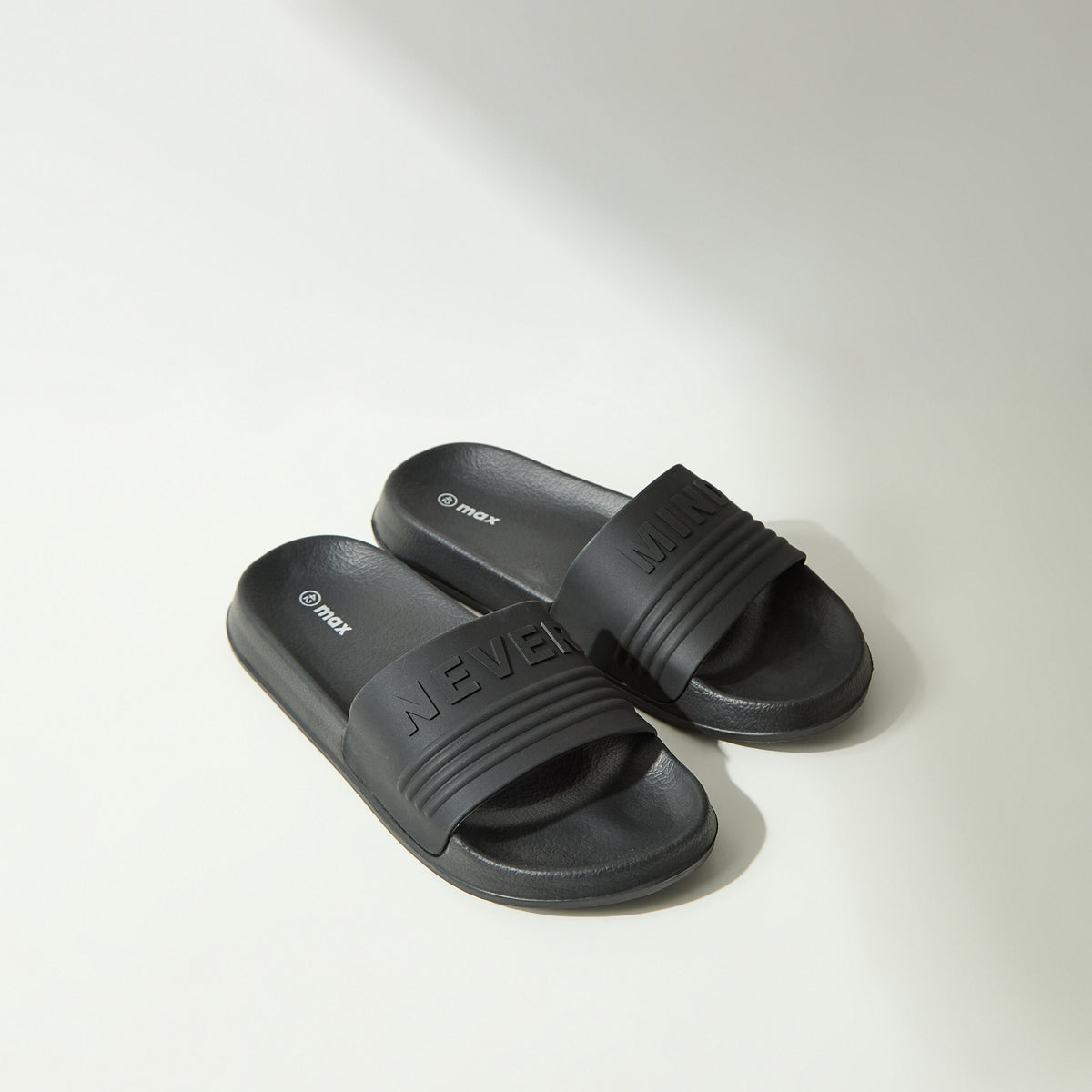 Max Typography Embossed Beach Slippers Black for Men - image 3