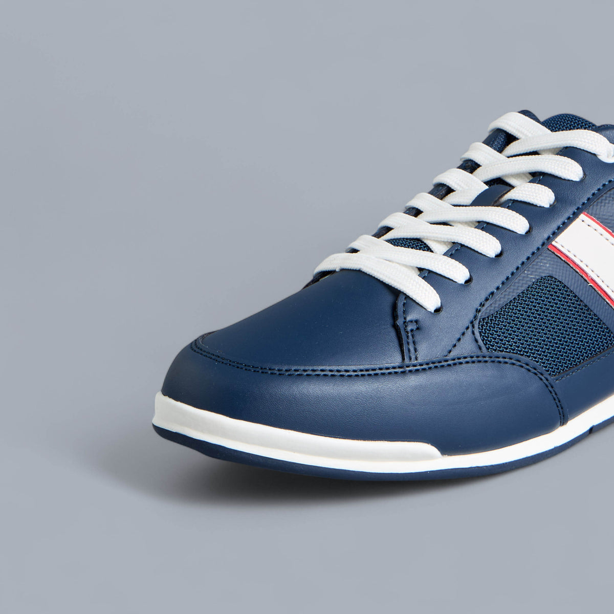 Max Textured Lace-Up Sneakers Blue for Men - image 4