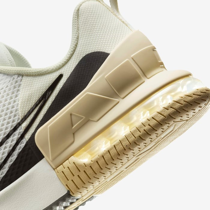 Nike Air Max Alpha Trainer Workout Shoe Gold White