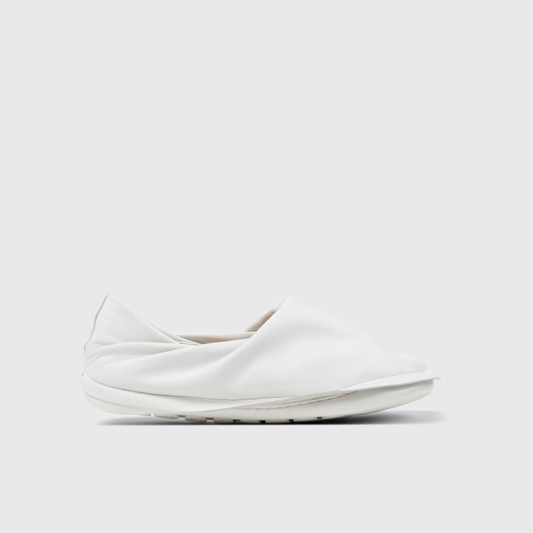 Side view of Camper x ISSEY MIYAKE - Peu Form White Leather Shoes for Men.