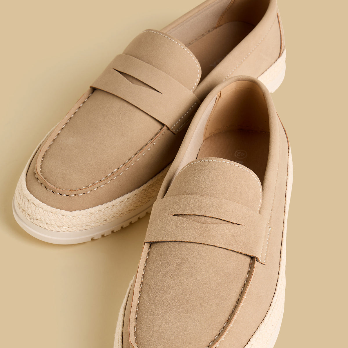 Max Cutout Detail Boat Shoes Cream for Men - image 3