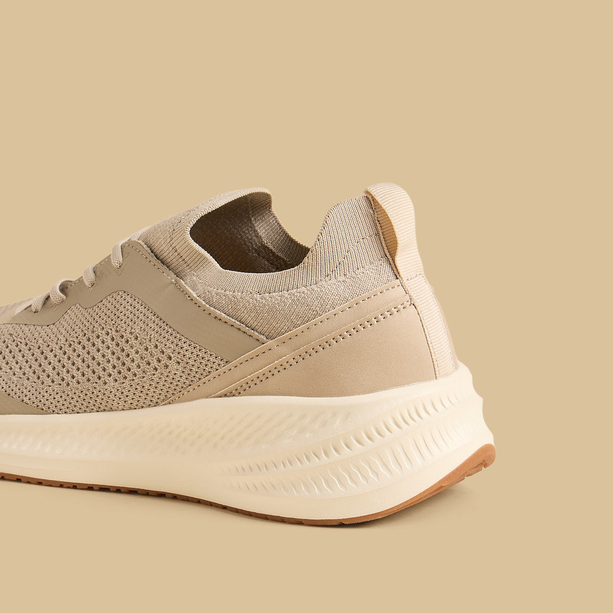 Max Flyknit Slip-On Shoes Beige for Men - image 5