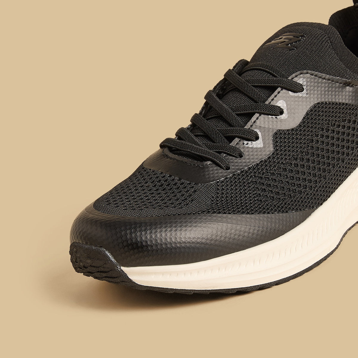 Max Flyknit Slip-On Shoes Black for Men - image 4