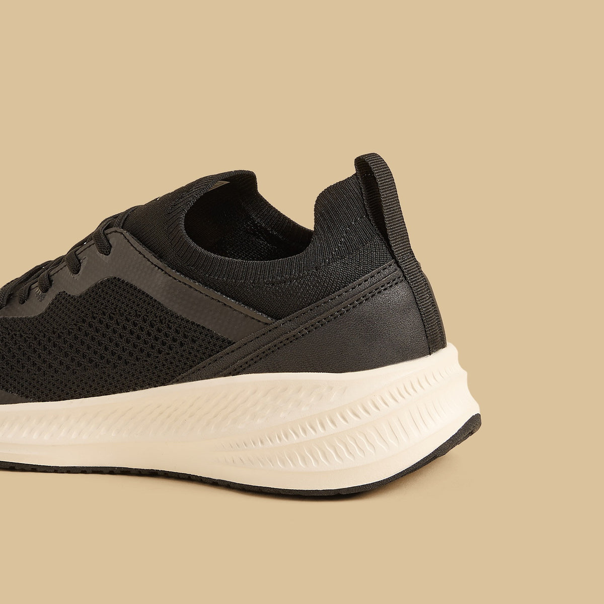 Max Flyknit Slip-On Shoes Black for Men - image 5