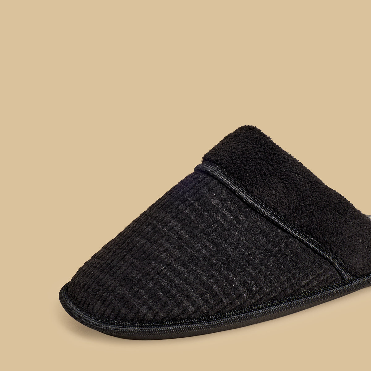 Max Textured Bedroom Slippers Black for Men - image 4
