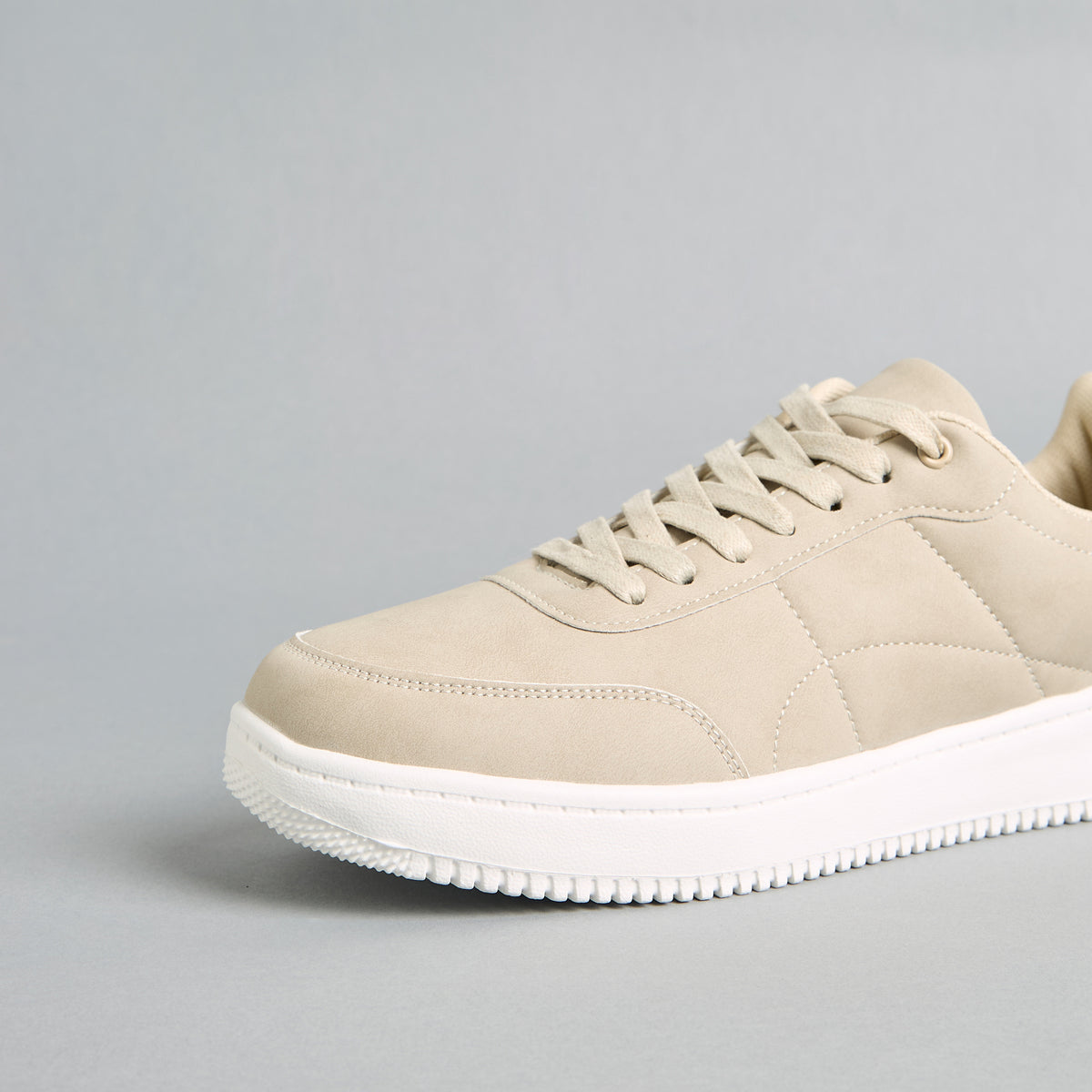 Max Stitch Detail Sneakers with Lace-Up Closure Brown for Men - image 4