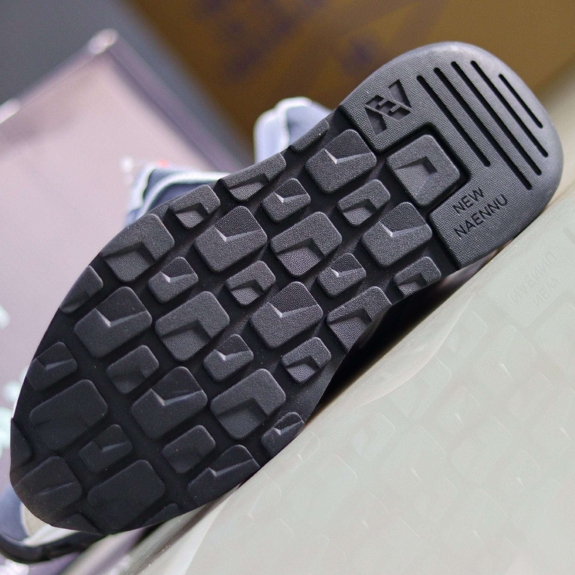 New Naennu Medicated Shoe Navy - Jango Mall