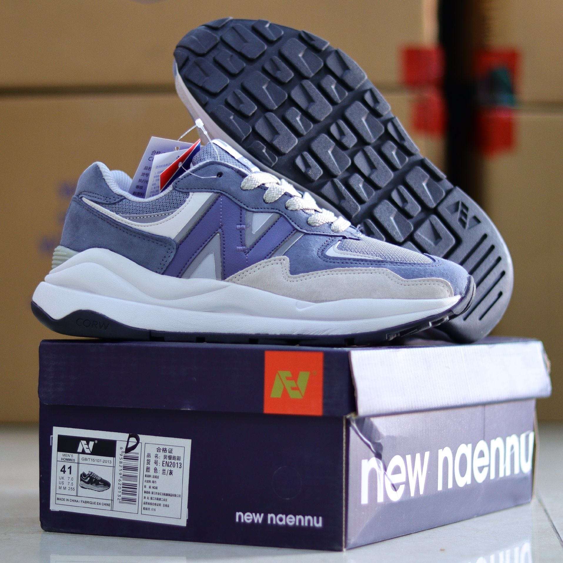 New Naennu Medicated Shoe Navy - Jango Mall