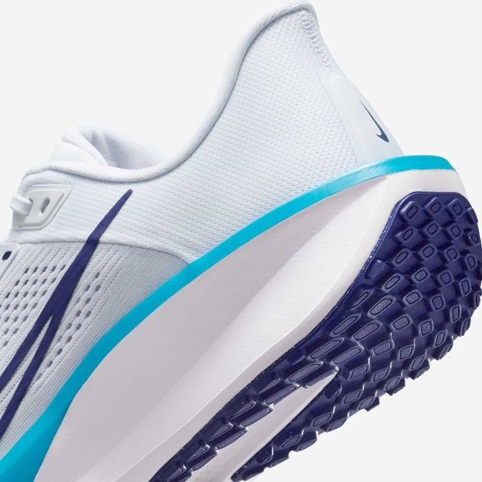 Nike Quest 6 