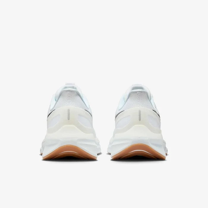 Nike Structure 25 