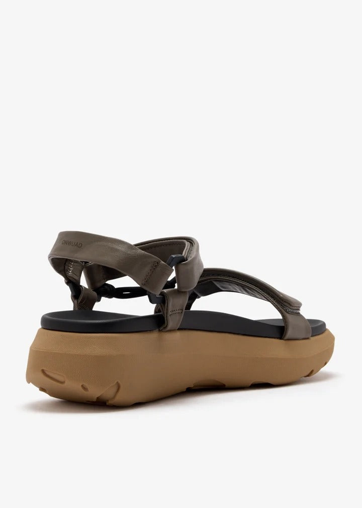 Onwuad Jules sandals